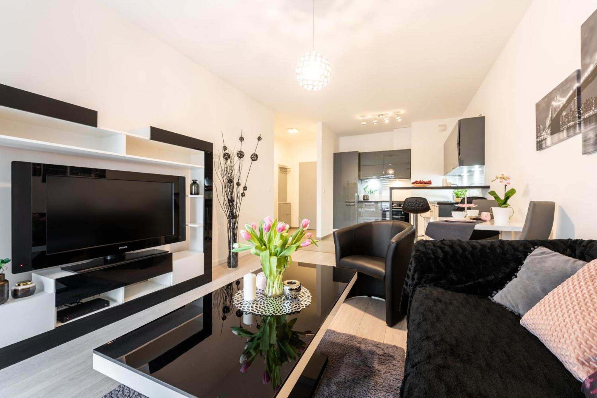 Apartamenty Tespis - Francuska Atal Park II 卡托维兹 外观 照片