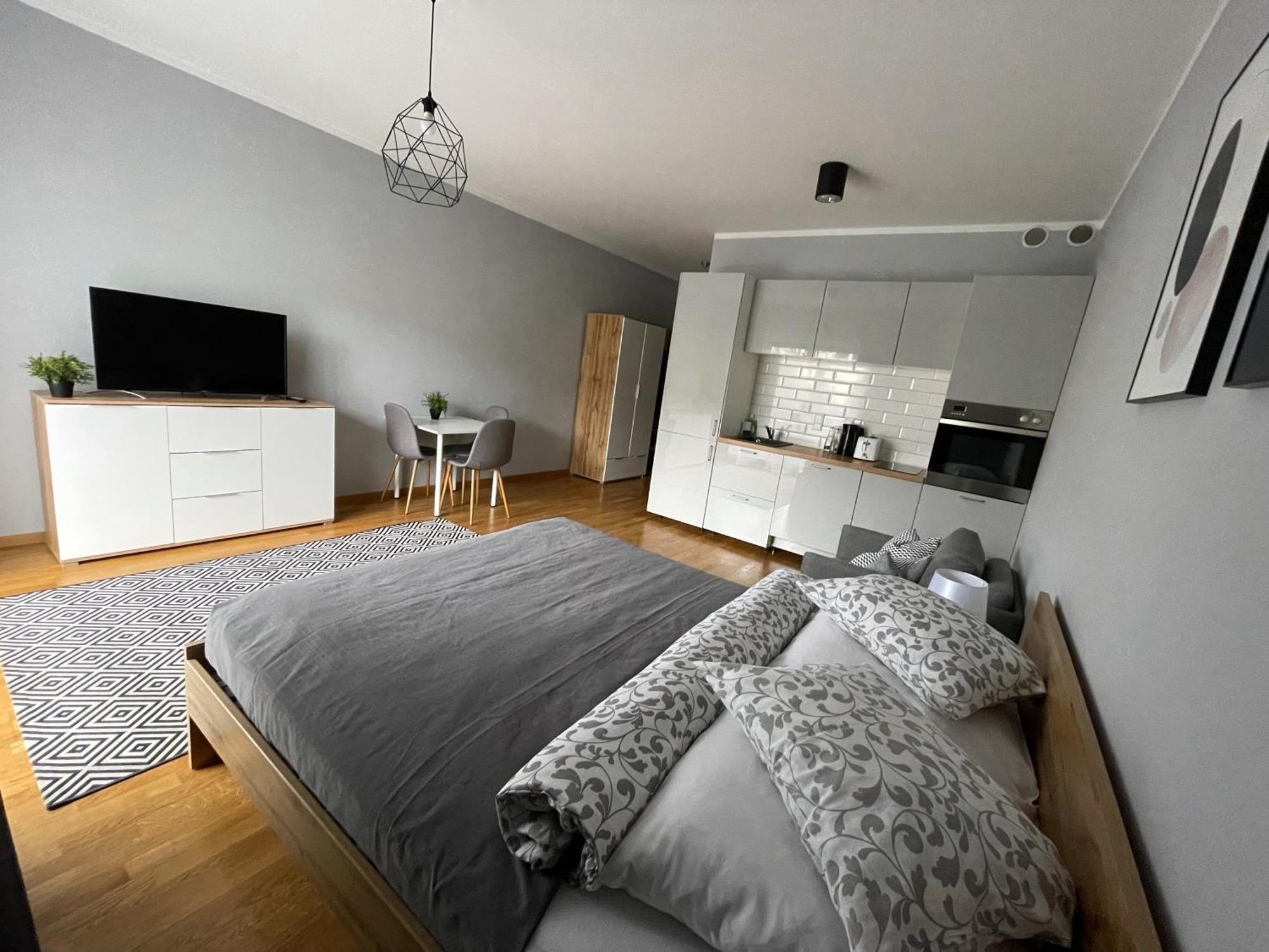 Apartamenty Tespis - Francuska Atal Park II 卡托维兹 外观 照片