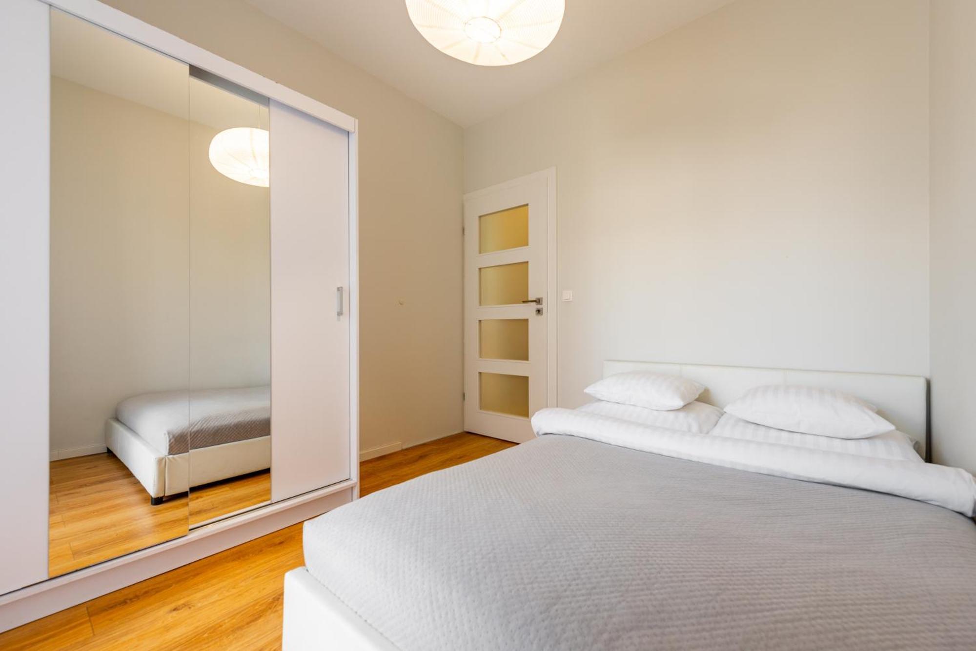 Apartamenty Tespis - Francuska Atal Park II 卡托维兹 外观 照片